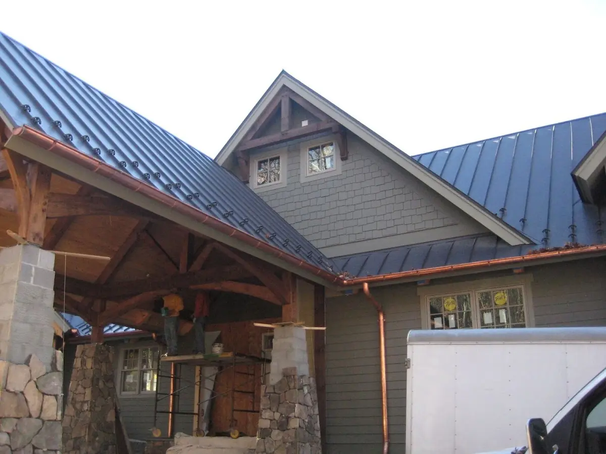 Craftsman Roofing team delivering quality roofing work in Lake Jackson